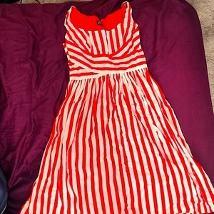 Red and white dress, sleeveless